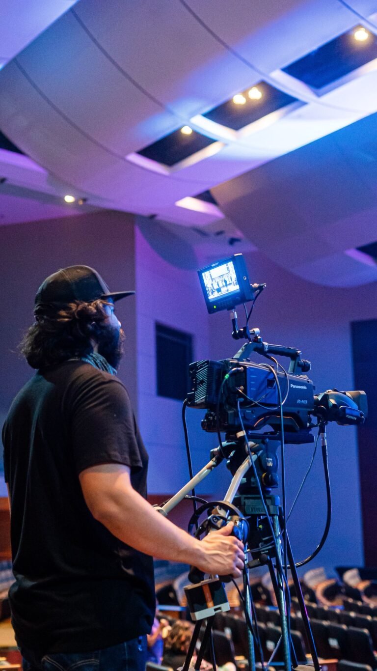 Video Production Skills : A Complete Guide to Planning, Filming, and Editing Video Production Skills